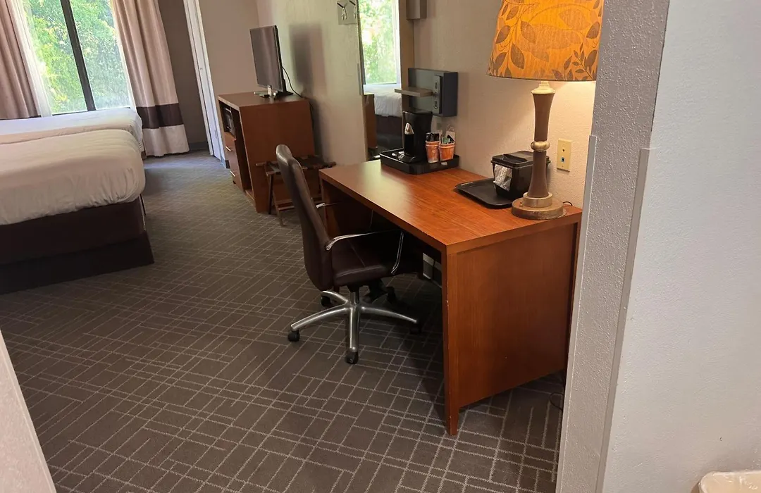 Comfort Suites Near Mcas Beaufort-1